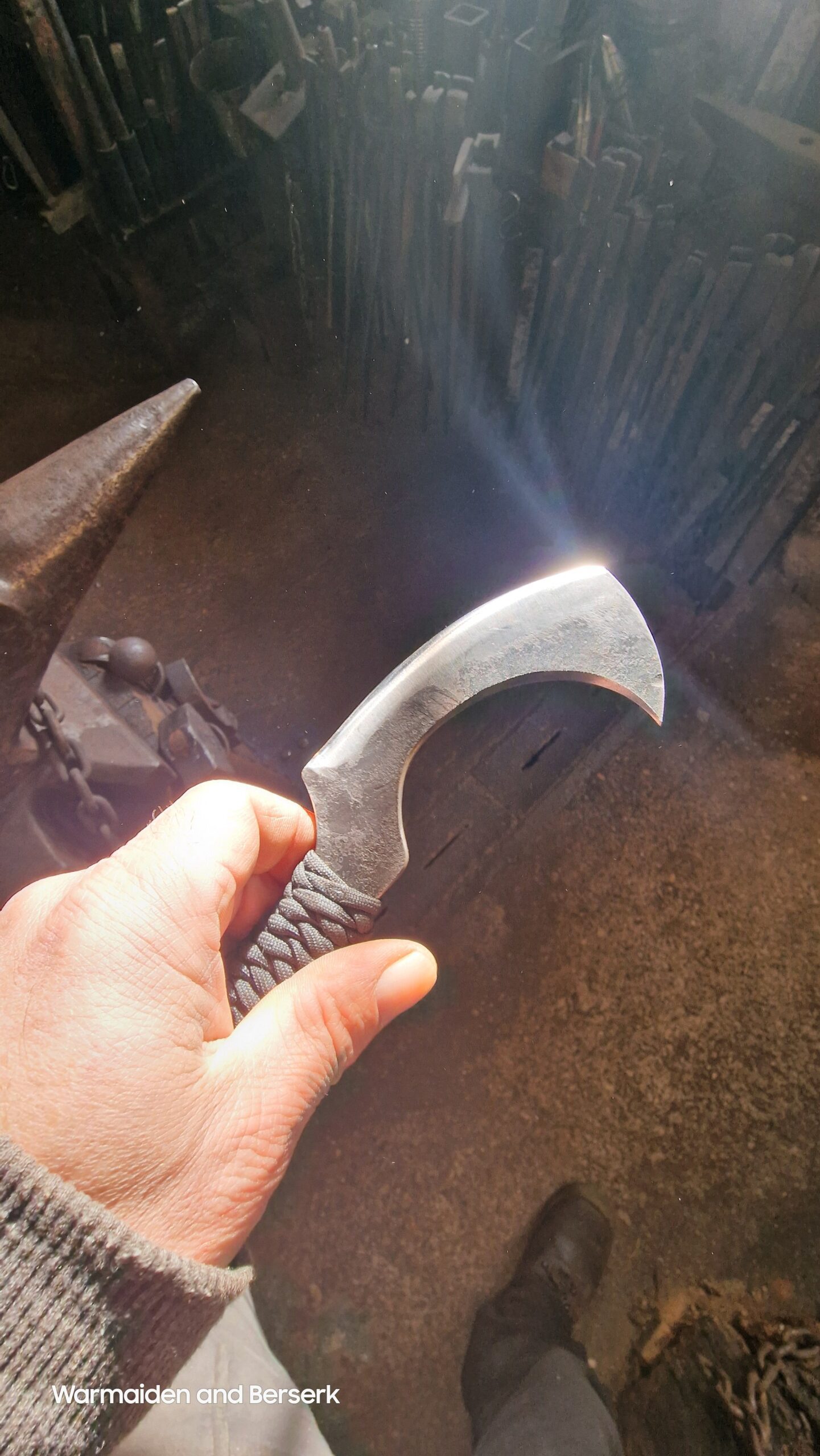 Kleines handgeschmiedetes Universal-Arbeitsmesser (Small hand-forged universal utility knife) 2