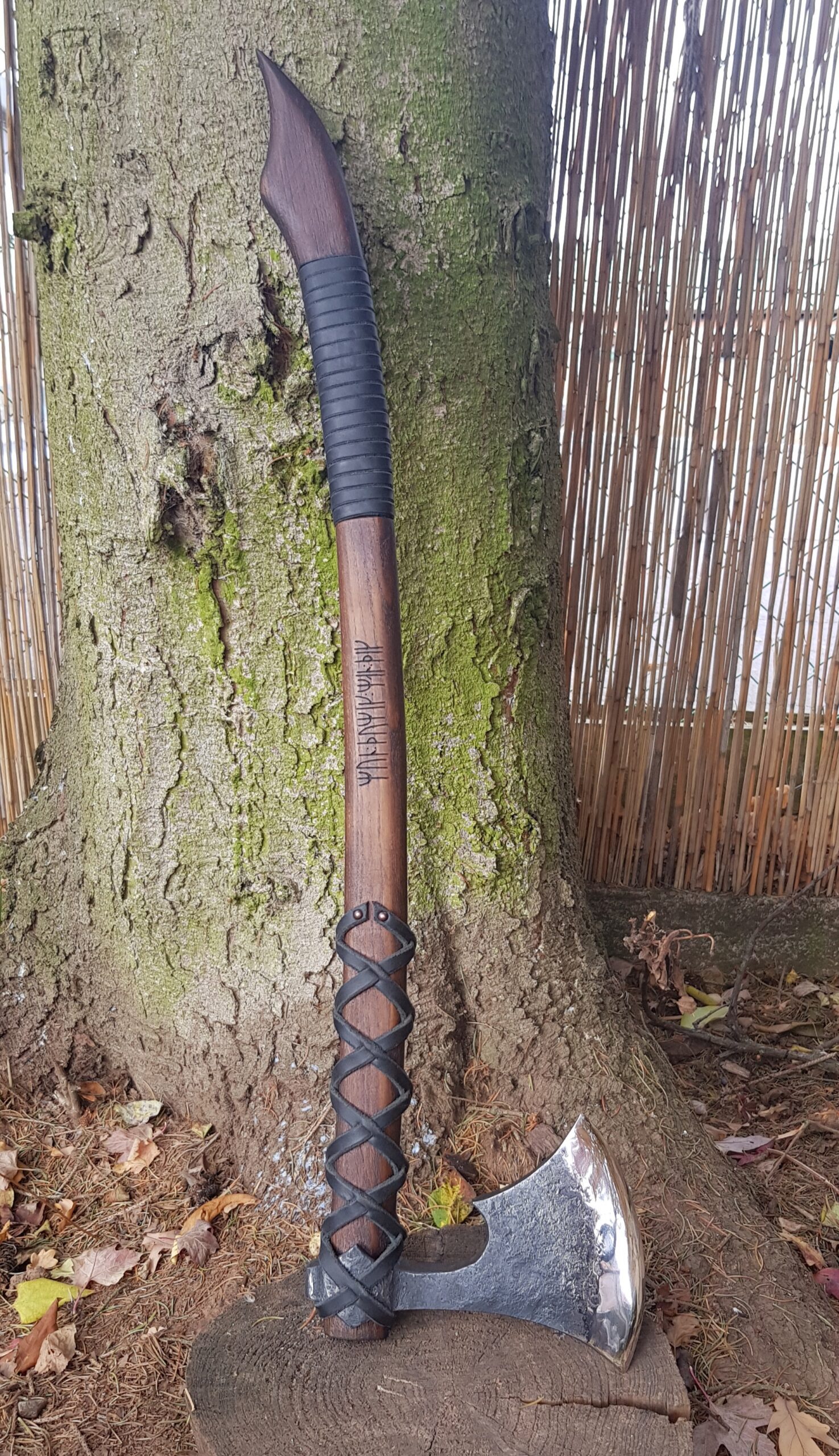 Cimmerian Bane "The Reaver" Axt (Cimmerian Bane "The Reaver" axe) 1
