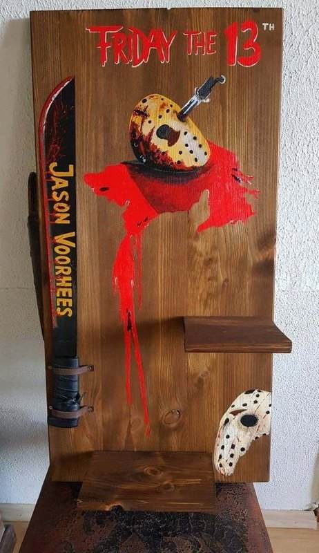 Handgefertigtes Holzdisplay Jason (Handmade wooden display Jason) 1