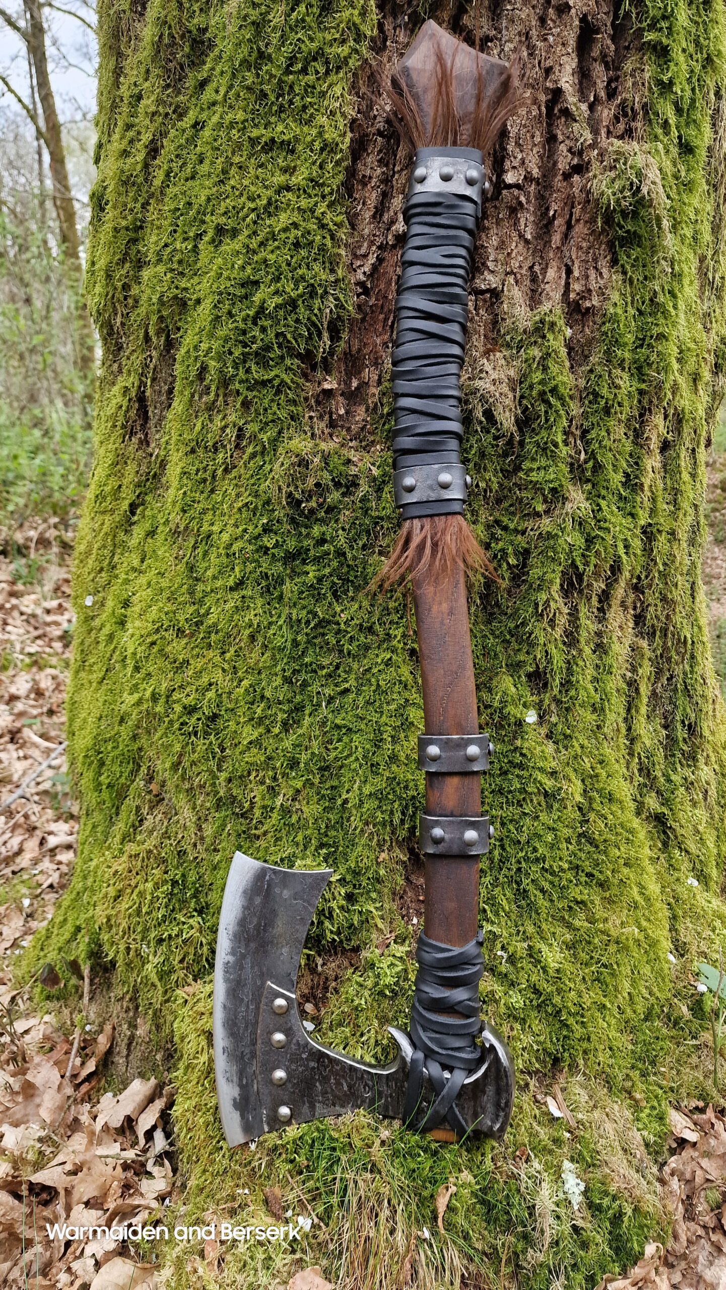 Gewaltige Fantasy Axt epischer Legenden (Massive fantasy axe of epic legends) 8