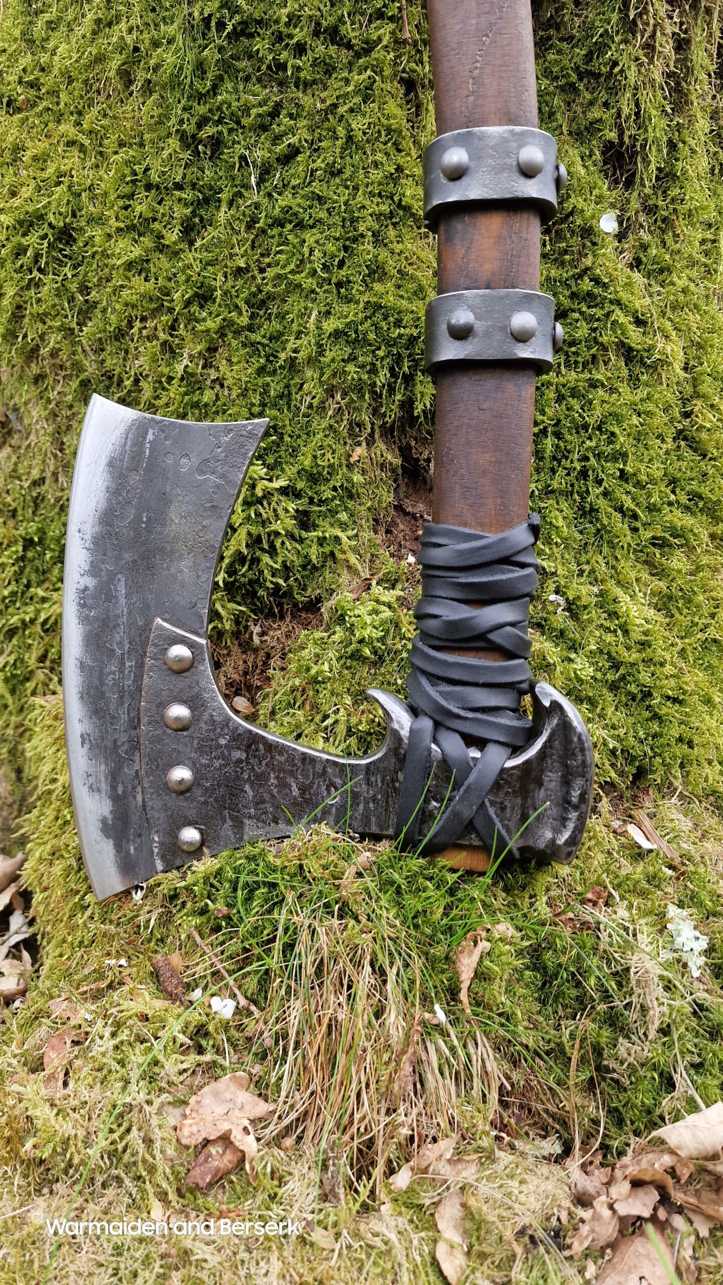 Gewaltige Fantasy Axt epischer Legenden (Massive fantasy axe of epic legends) 7
