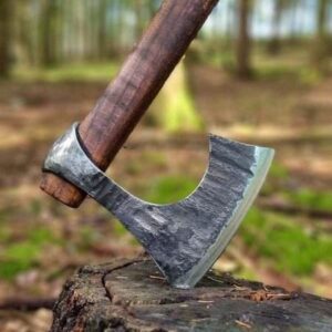 Schlichte Fantasy Bartaxt (Simple fantasy bearded axe) 1
